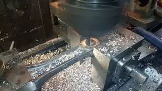 Расточка втулки шатуна.