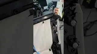 Арматура, зачем разбирать перед оклейкой BMW X5