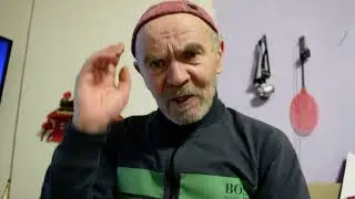 Анекдот про избушку на курьих ножках