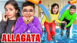 GIULIA LASCIA RUBINETTO APERTO IN BAGNO ALLAGA LA NOSTRA NUOVA CASA E MAMMA SI ARRABBIA MOLTISSIMO!