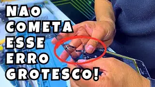 TODO CUIDADO É POUCO! Como remover tampa traseira Motorola One