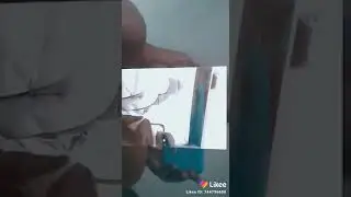 трогает девушек за попы