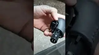Как снять пластиковую накладку с ручки кпп Хонды Аккорд.