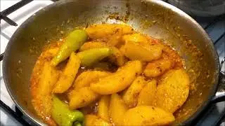 Aloo Karahi (Potato Karahi)