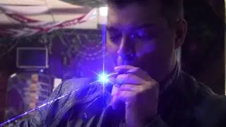 Прикуривание сигареты от лазера