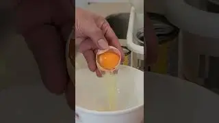 satisfying cracking egg #shorts #satisfying #asmr
