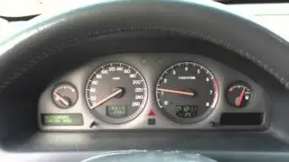 Volvo V70 - 2.4 170HP - Cold Start