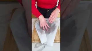 How to make a cartouche! Simple parchment trick for lining round cake pans. 