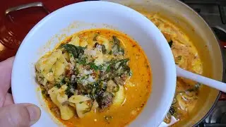 Creamy Tortellini Soup EASY
