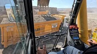 Komatsu Excavator I'm loading a truck in both directions.