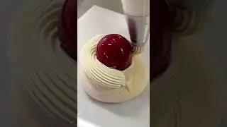 Valentine’s Pavlova With Raspberry Litchi & Rose TikTok 🌹❤️