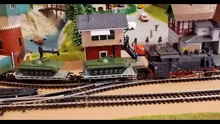 Танк паровоз  BR 92 и 2 БМП-1. © Ассеев Б.Н. 2021