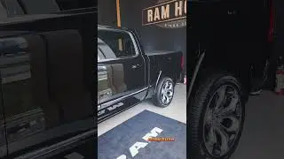 A incrível performance da Ram 1500 Limited: Experiência de luxo e potência em uma picape imbatível!