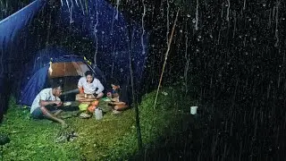 Camping & fishing-serunya beraktifitas malam di hutan-di guyur hujan siang malam dan tidur nyenyak