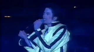 Michael Jackson - Thriller (Live HIStory Tour In Helsinki) (Remastered)