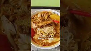 Singapore’s Ultimate Curry Chicken Noodles! 🍜 Tender Chicken, Potatoes & More! 新加坡咖喱鸡面！