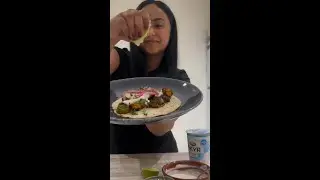 BRUSSEL SPROUT TACOS?! 🌮🎄
