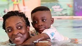 Learning to swim with your child 💙🧡