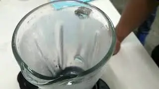 How to crash ice in the blender