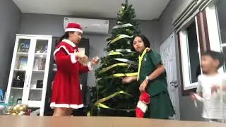 [GRWM] -  Putting up the Christmas Tree