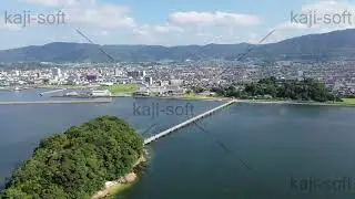 ドローン空撮映像・愛知県・三河湾・竹島・陸側向き・後退・上昇