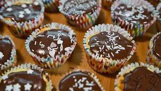 Mini cheesecakes in muffin cups | A simple step-by-step recipe