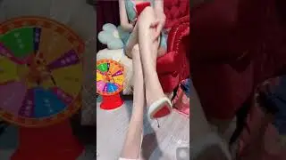 好絲滑的腿呀 What a silky leg更多美腿直播盡在More beautiful legs live in[hjt.707890.com]