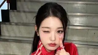 IVE I AM mv vs reality (Wonyoung's jump)