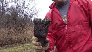 A metal digger in an interesting, explored location. Everything went wrong. Everything broke.