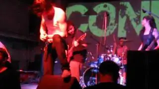 CONVOI - nunca dar la espalda