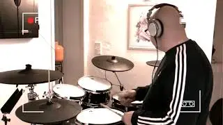 Cover Drum « Christine » Christine & the Queens by Christian Grassart on G9 Gewa