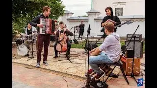 Белорусы!!! Хаха!!!  Что это было?!)