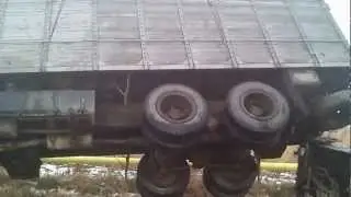 Автокран Ивановец-вытаскивает Камаз из ямы!
