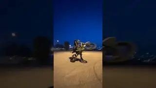 Перекрутился на питбайке