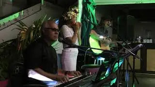 Aroha mai - Guy Laurens , Vaiana & Poné (Live)