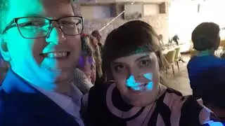 Медленный танец на свадьбе родных.