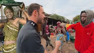 TANZANIA - They're selling it in the trash (Unfortunately, it made us vomit) 🇹🇿