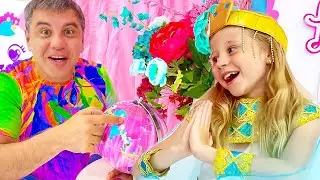 Nastya Rus kültürünü öğrenmek için Rusya gezisine uçuyor