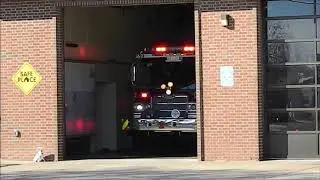[GO GET EM BROTHERS] Virginia Beach Fire Dept. Engine 2 responding - 1/1/20