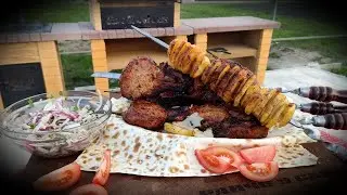ШАШЛЫК из СВИНОЙ КОРЕЙКИ на кости и запеченная картошка в фольге на мангале.