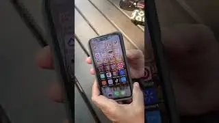 How to turn an iPhone into a magnifying glass 