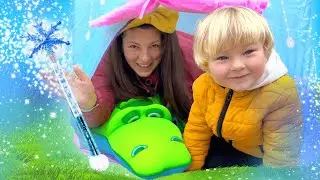 Wow Mark в поисках игрового домика для крокодильчика