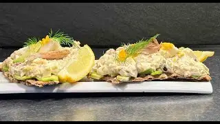Röra med rökt sill och pepparrot