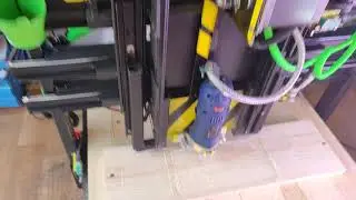 ЧПУ фрезер в работе