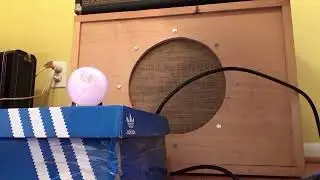 Quick Video of 100 W Lightbulb Limiter used on 50 W Bassman Amp
