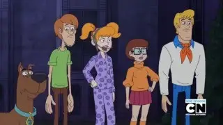 Daphne's Slumber Party Hijinks - Be Cool, Scooby-Doo!