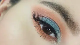 Maquillaje en tonos azules