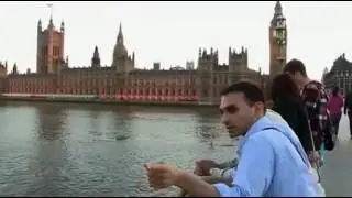 НЕВЕРОЯТНО!!! Он ходит по воде   Amazing people