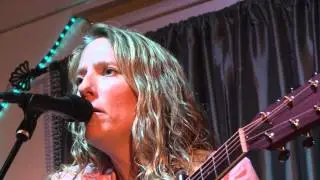 Elizabeth Wills - The Light is Coming