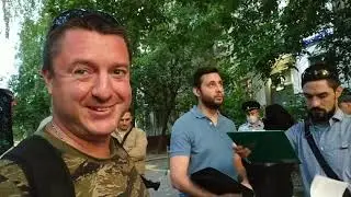 Публичный дом в подъезде жители против